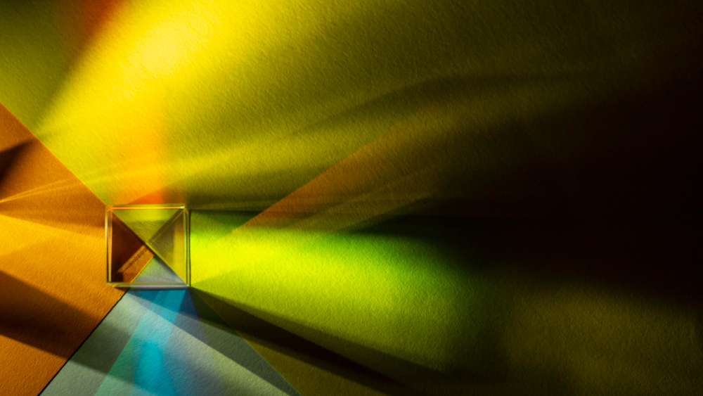 Free photo rainbow lights prism effect
