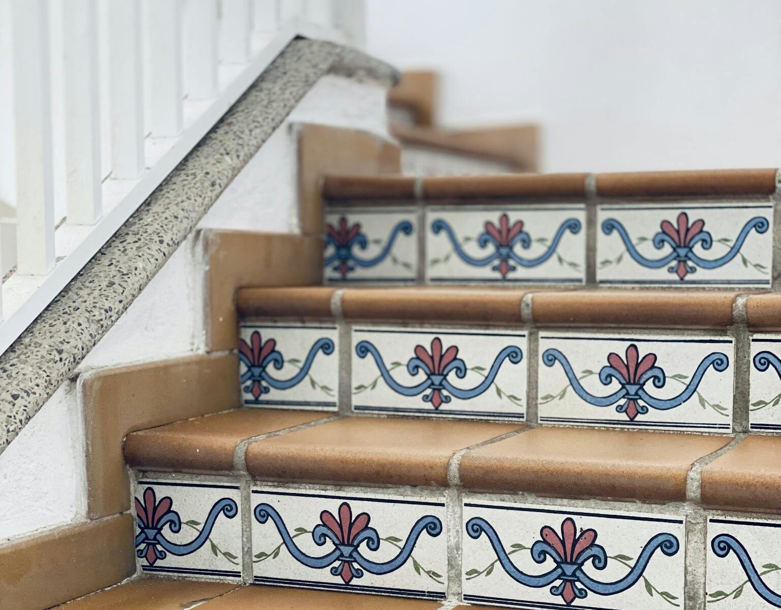 Ultimate Guide to Choosing Stair Tiles for Your Home