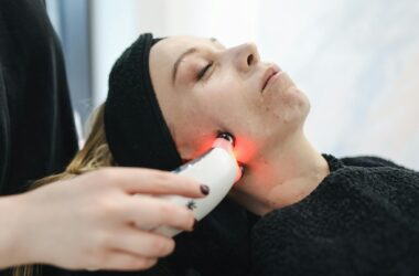 Tech Meets Wellness: 6 Anti-Aging Treatments Backed by Science